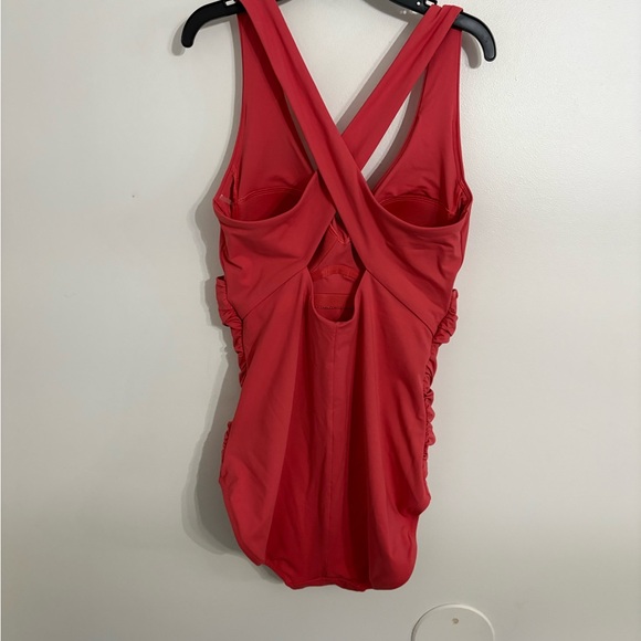 CALIA Women's Sculpt Wrapped One Piece Swimsuit with tummy control Size 12 - Picture 3 of 8